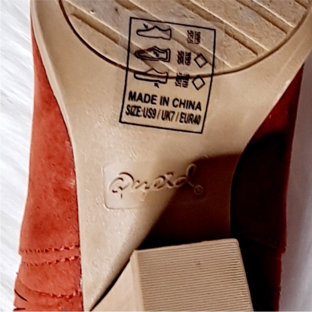 Qupid Pointed Toe Open Back Orange Booties Size 9 - image 3